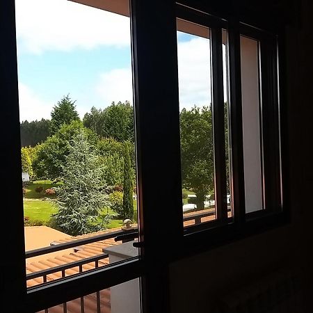 Hostal Restaurante O'Cadaval Frades Номер фото