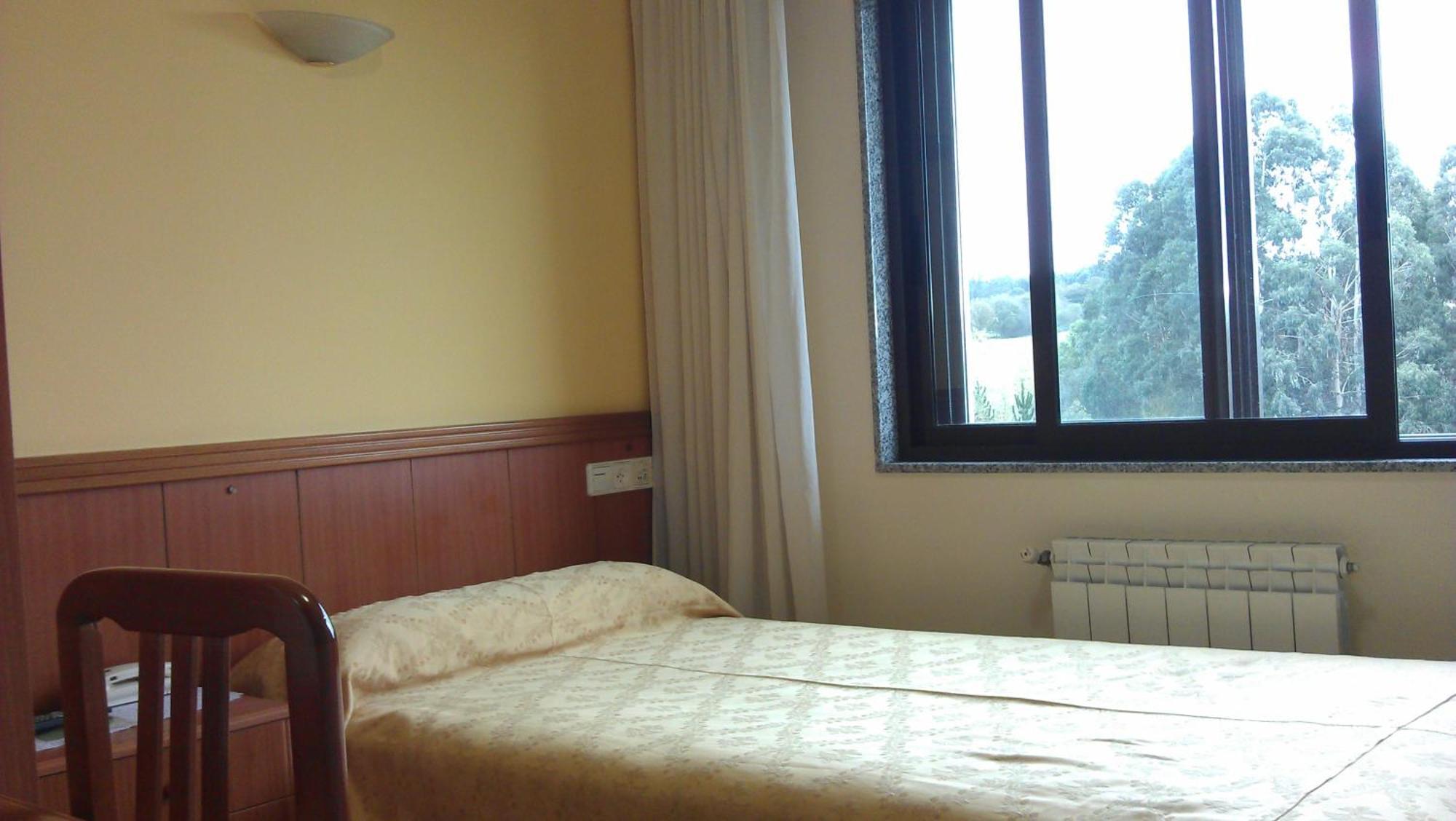 Hostal Restaurante O'Cadaval Frades Номер фото