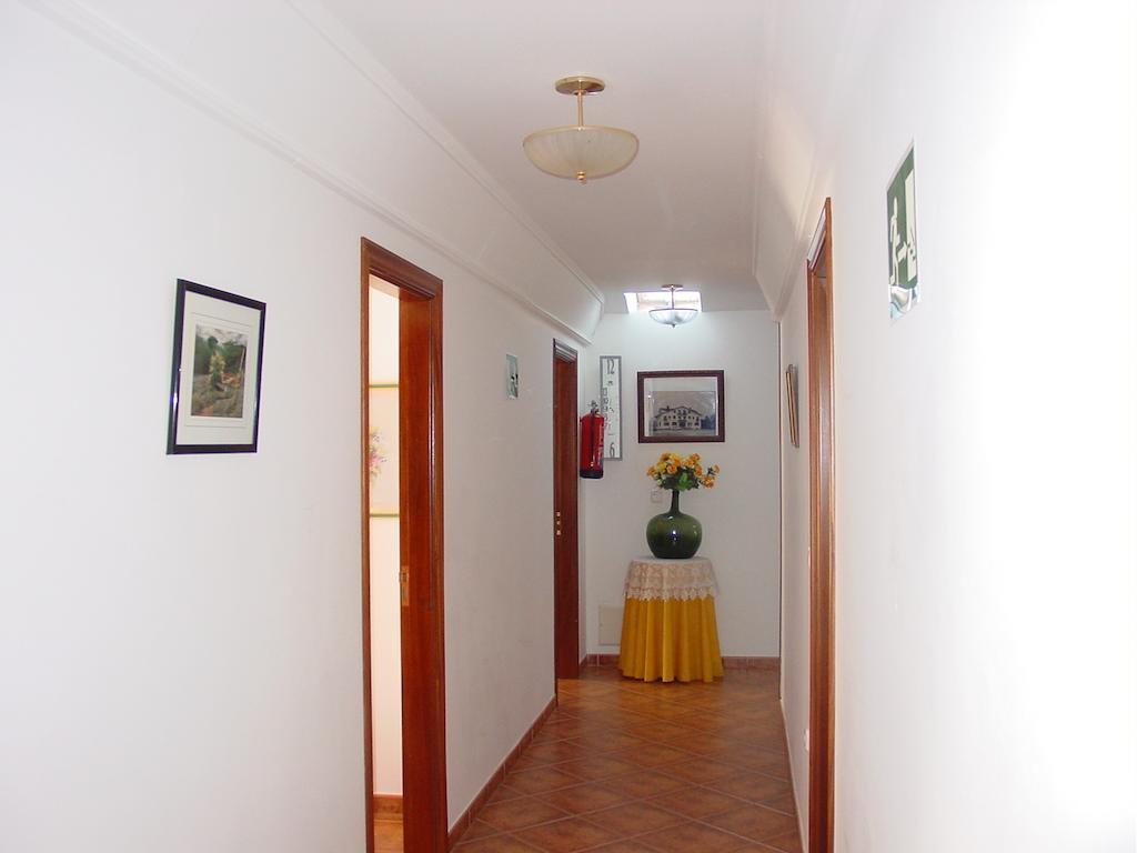 Hostal Restaurante O'Cadaval Frades Екстер'єр фото