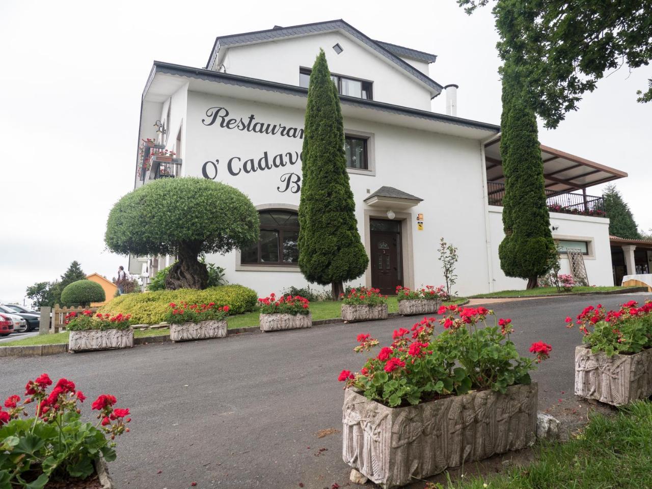Hostal Restaurante O'Cadaval Frades Екстер'єр фото